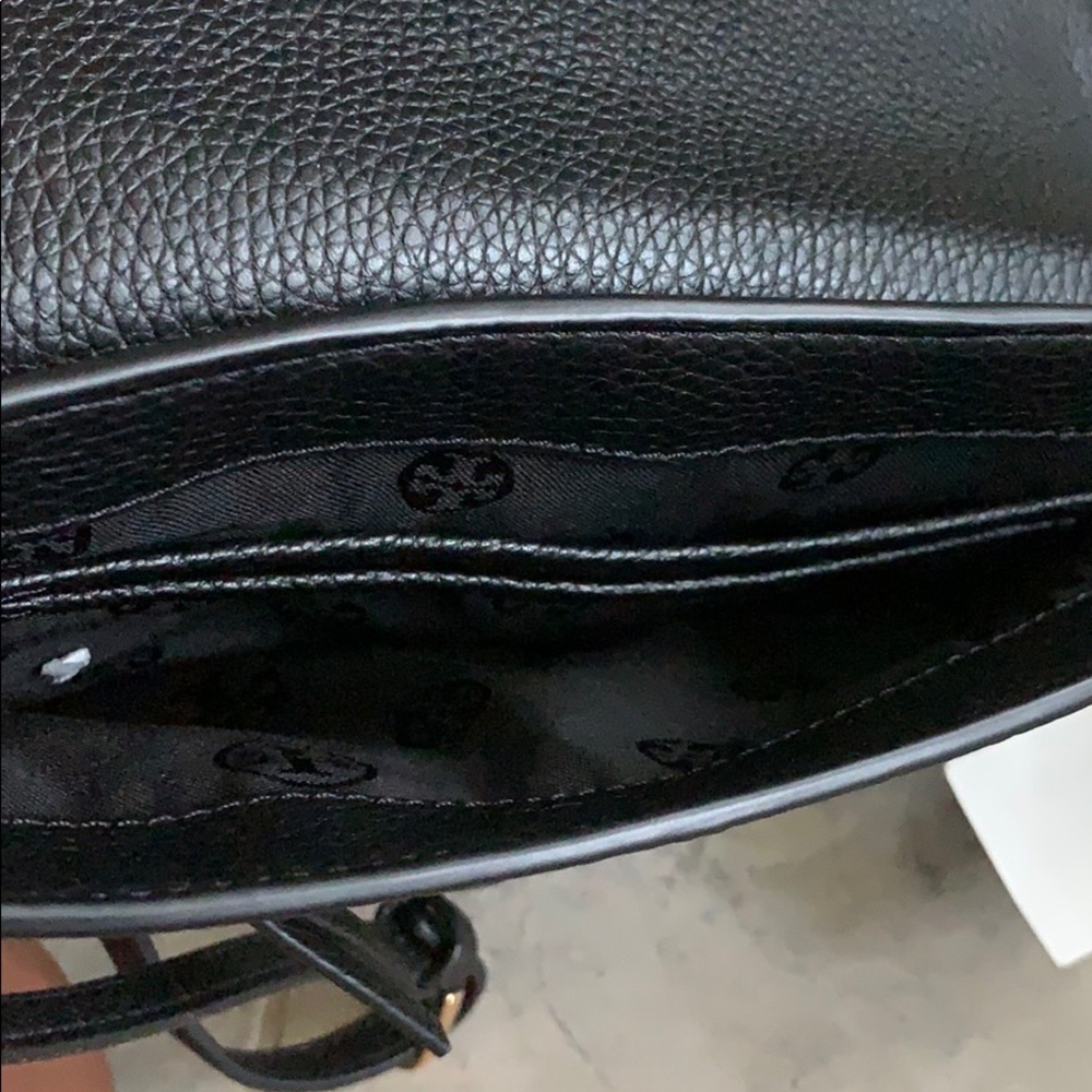 Tory Burch Black Leather Crossbody with Gold Chain - Picture 3 of 8